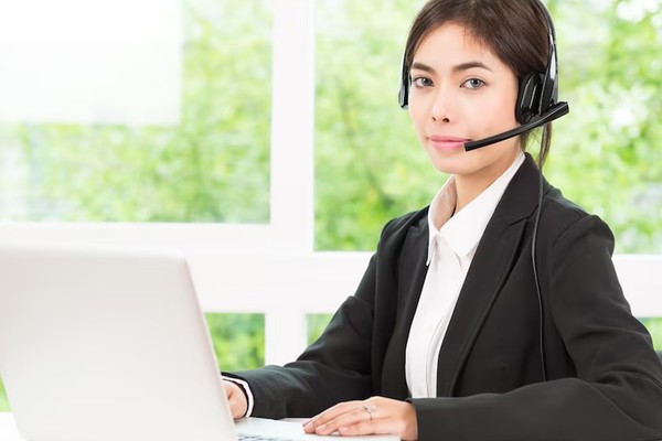 Dịch vụ hỗ trợ khách hàng chuyên nghiệp 24/7
